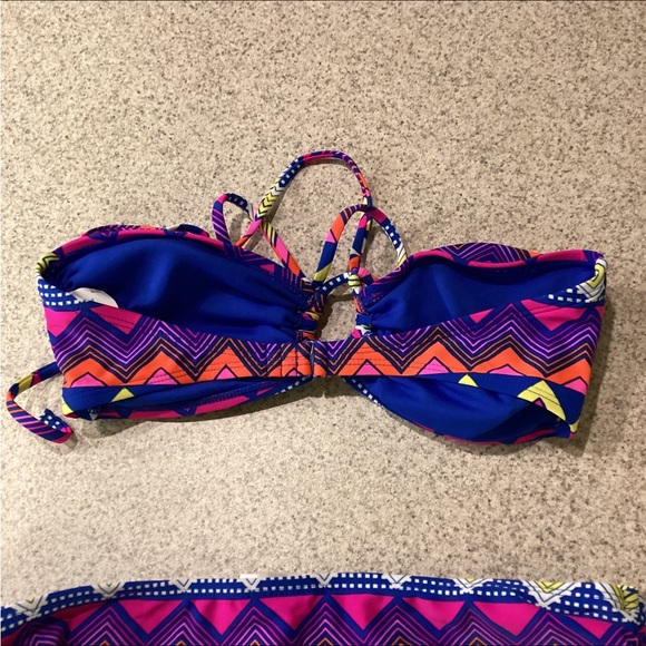 🛍️ 2 for $13🛍️ Old Navy Chevron Triangle Print String Bikini Swimsuit - Picture 6 of 9